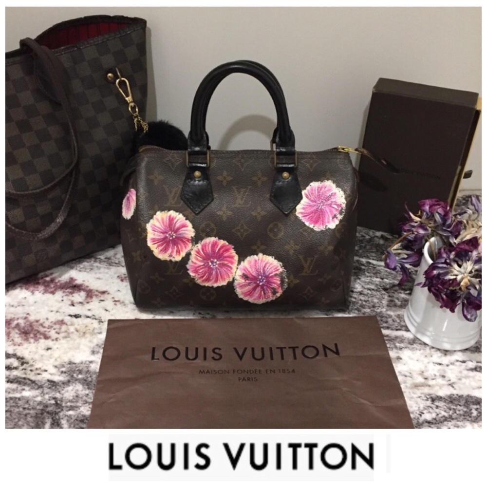 LOUIS VUITTON | Authentic Speedy 25 in monogram
